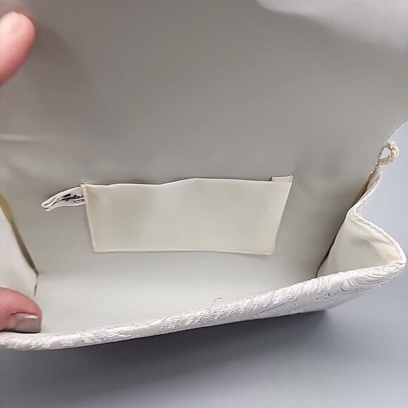 La Regale Glitter Beaded Shell Evening Shoulder Bag Magnetic Snap 9.5" X 5.5" - Picture 4 of 5